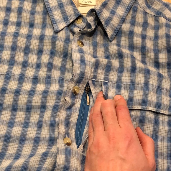 The North Face Short Sleeve Button Up - used - Picture 3 of 5